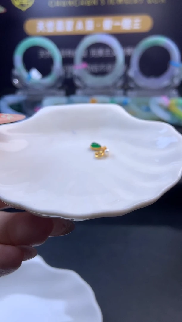 翡翠银S925镶嵌颈饰提溜