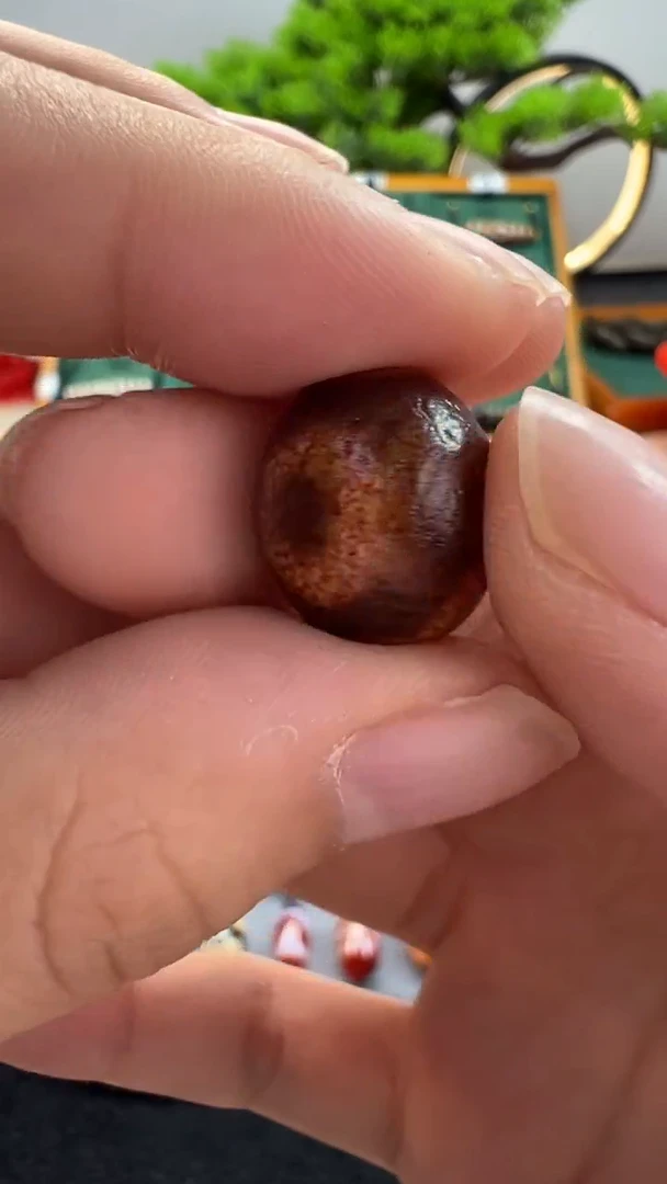 玛瑙/玉髓（覆膜）颈饰未镶嵌5.（微瑕随机发货）