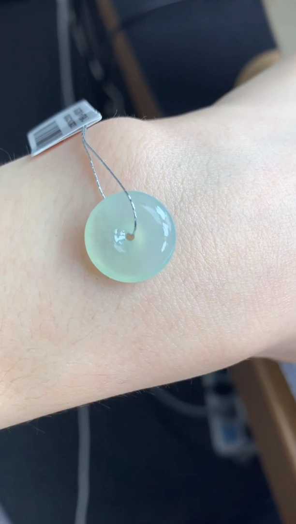 定制翡翠未镶嵌扣子