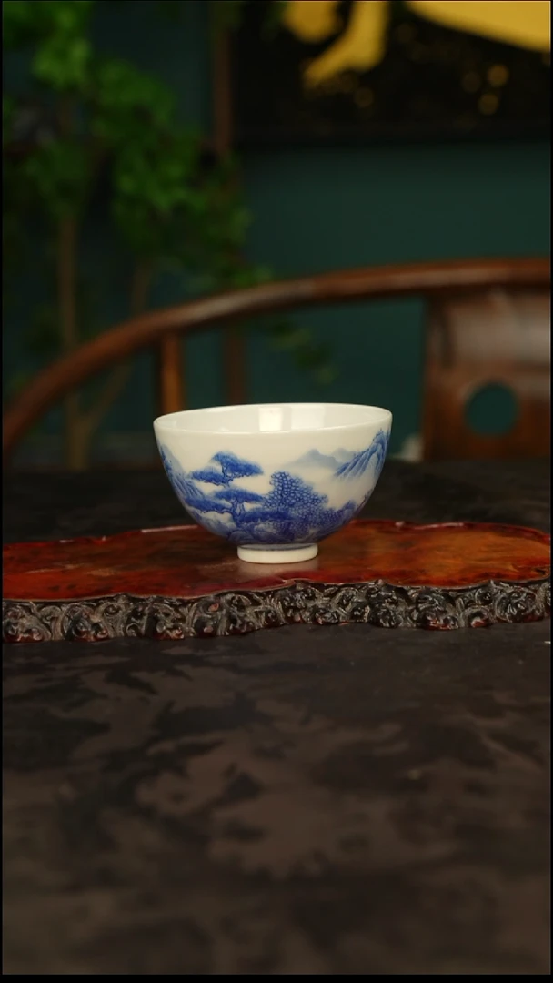 青花手绘山水主人杯