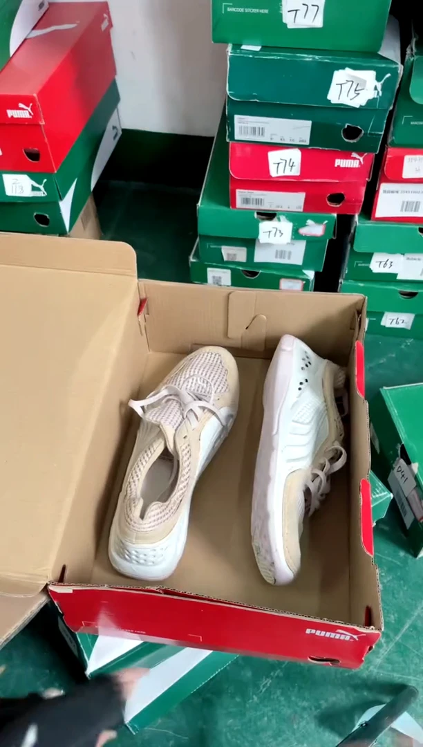 彪马时尚休闲运动鞋37M  T84