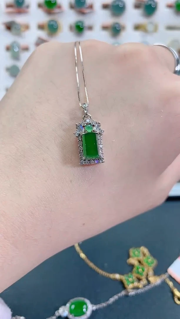 颈饰银S925镶嵌翡翠 天然翡翠