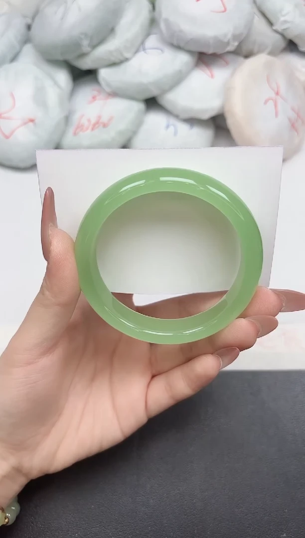 未镶嵌手镯石英质玉83-58.9