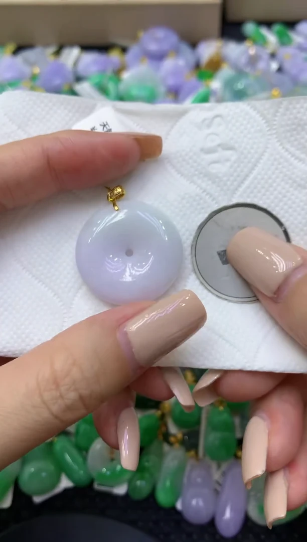 颈饰未镶嵌翡翠天然缅甸翡翠A货