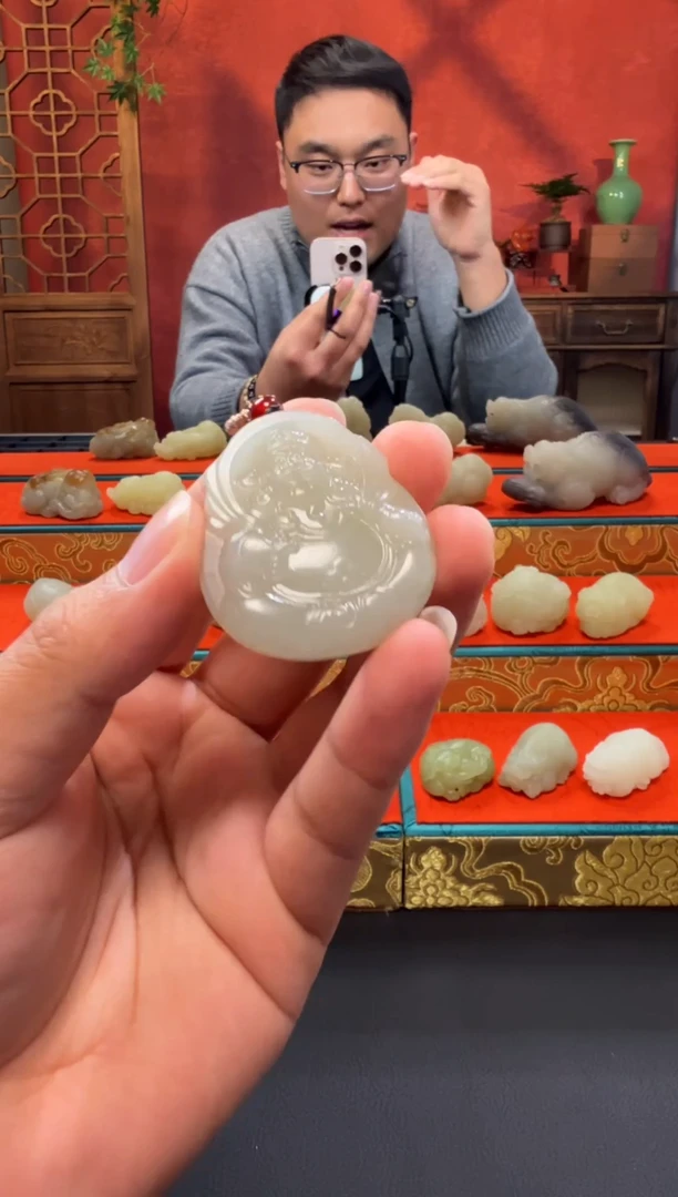 吊坠(赠链)未镶嵌和田玉财吊坠