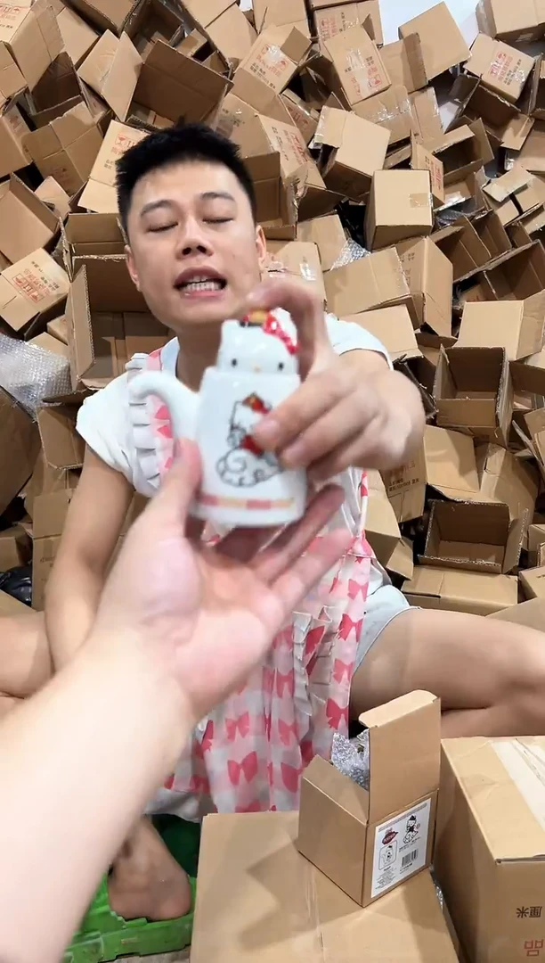 瓷片kt猫酱油壶