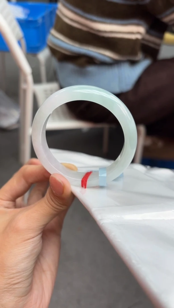 未镶嵌手镯翡翠翡翠手镯2