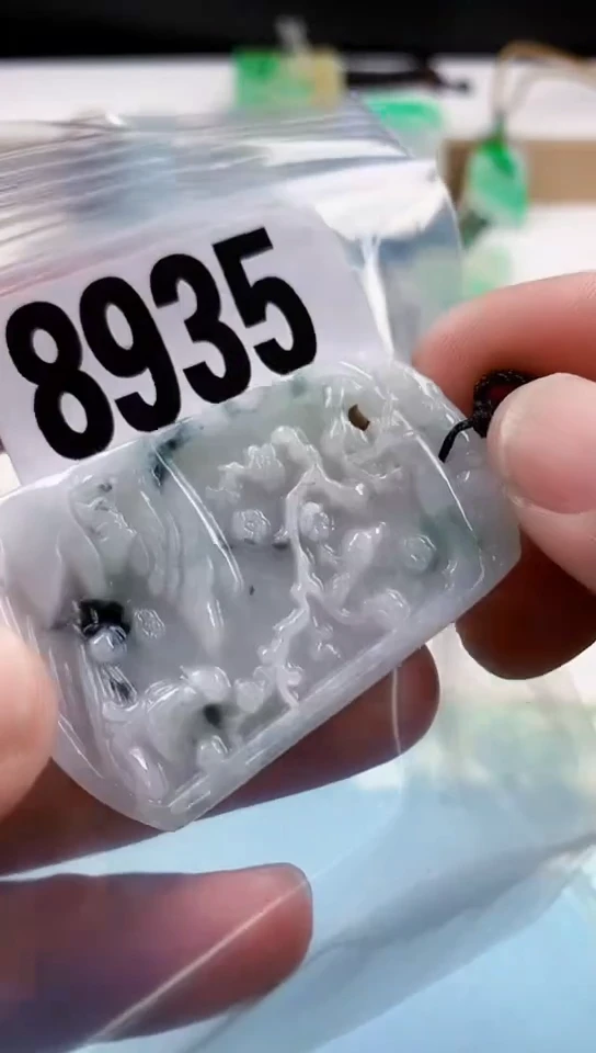 【闪购商品】翡翠挂件未镶嵌天然翡翠吊坠挂件