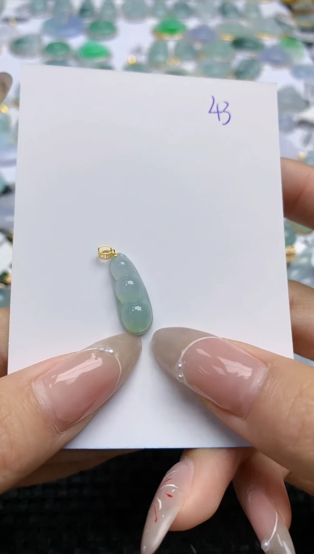 【闪购商品】翡翠颈饰18K金镶嵌天然翡翠A货