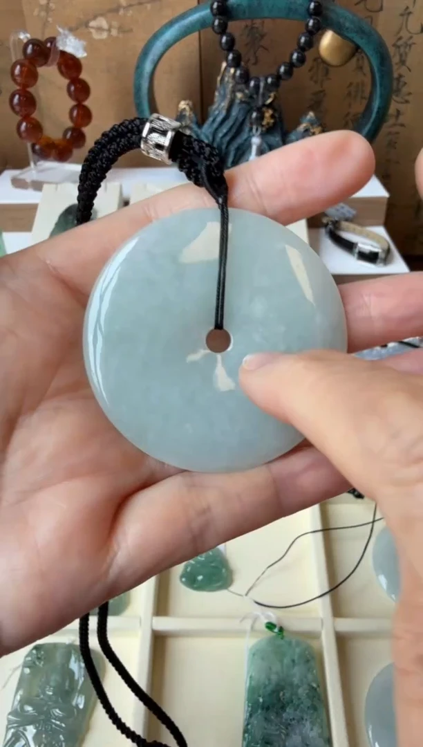 翡翠挂件未镶嵌A货翡翠多样性孤品
