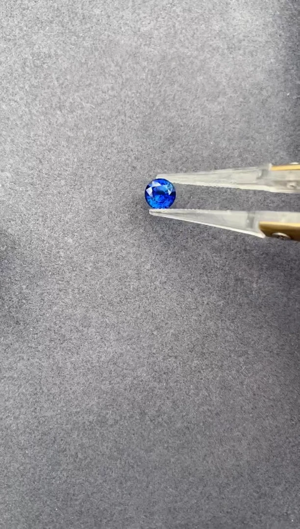 裸石蓝宝石1.3ct皇家蓝  GE