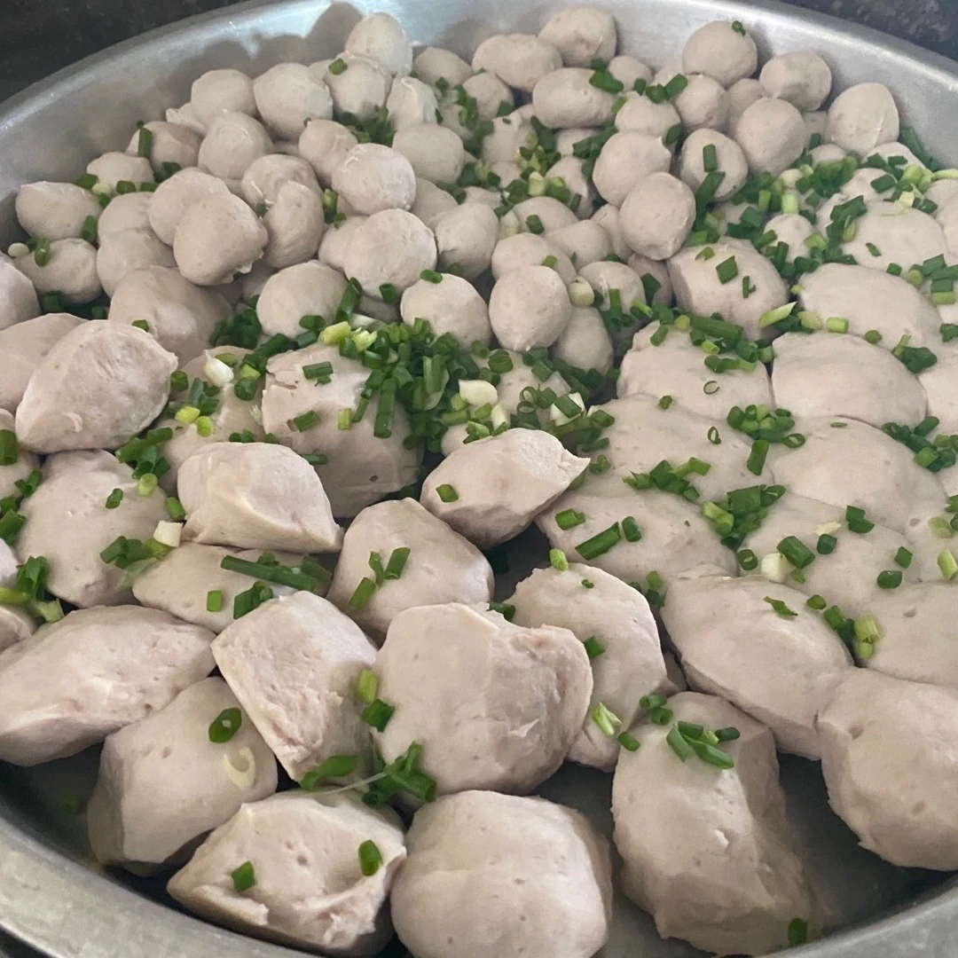 梅州客家肉丸蕉岭猪肉丸新鲜猪肉手工现做客家猪肉丸宝宝小孩爱吃