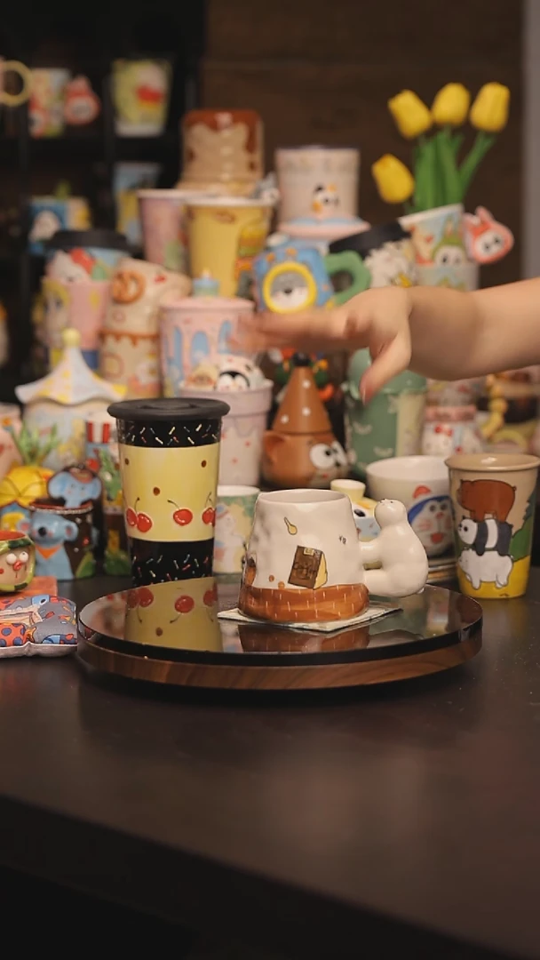 景德镇釉下彩绘设计师款式陶瓷