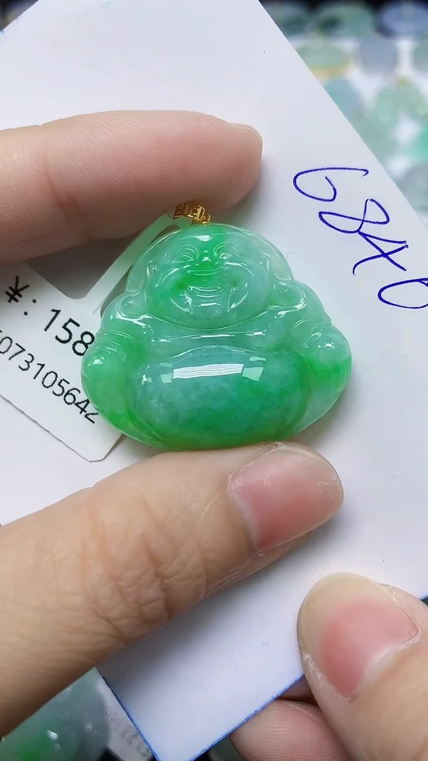 翡翠18K金镶嵌颈饰天然自然緬甸A貨翡翠