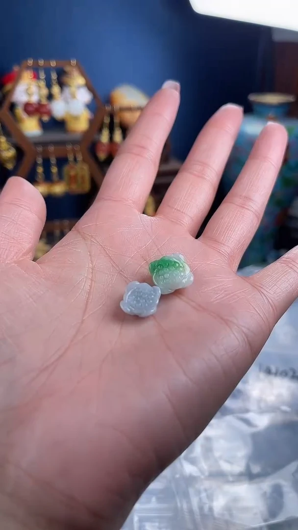 未镶嵌挂件翡翠多**多，121121