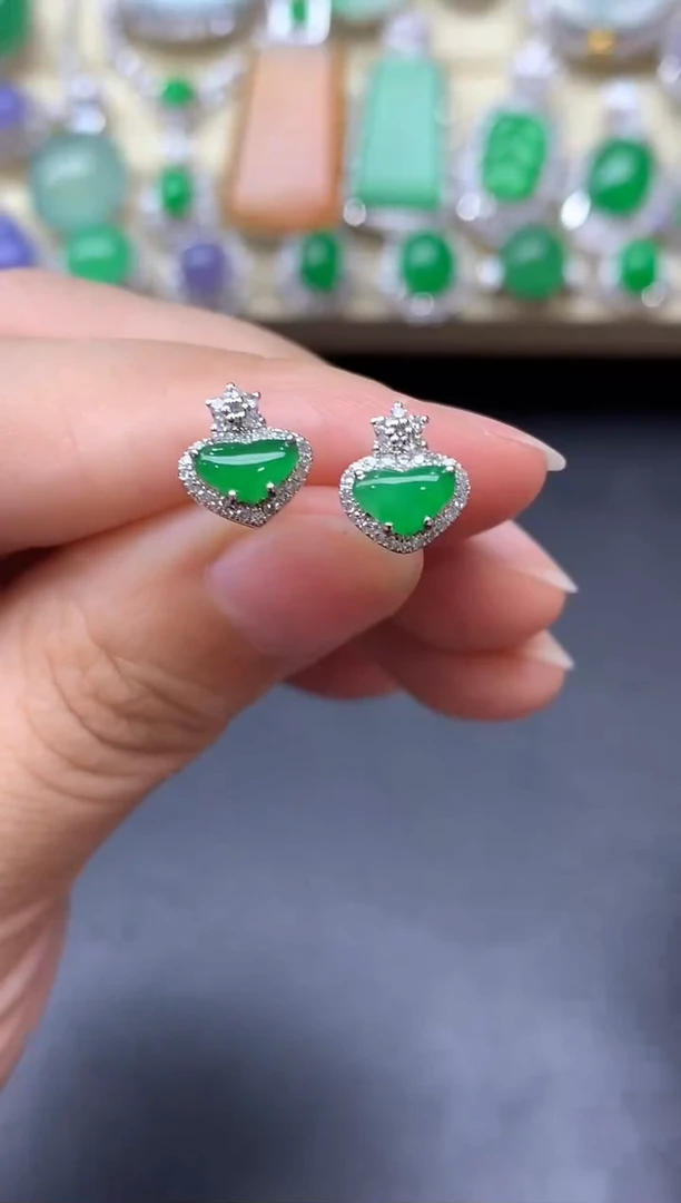 颈饰18K金镶嵌翡翠234-中国好珍宝