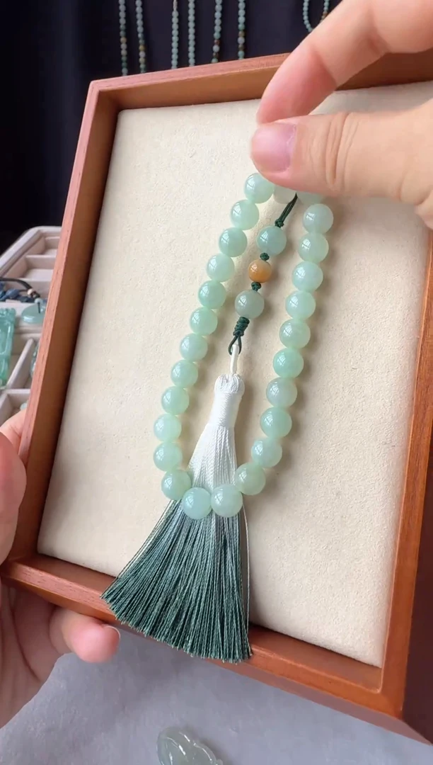 吊坠(不含链)未镶嵌翡翠手持1