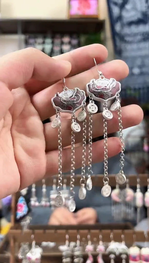 织绣民族风非遗老绣饰品540