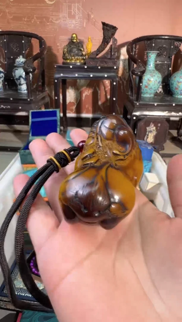 琥珀颈饰未镶嵌老板娘推荐------------