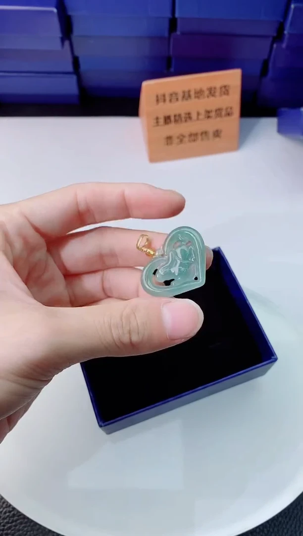 翡翠未镶嵌颈饰11111111