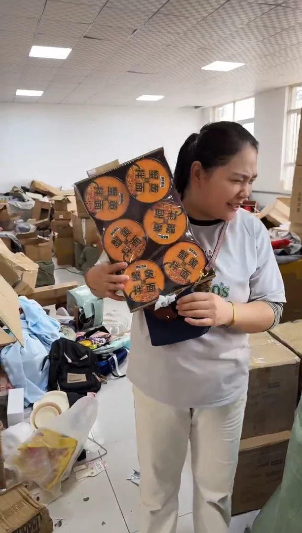 牦牛剖层皮革琪老板女包6号店超好看