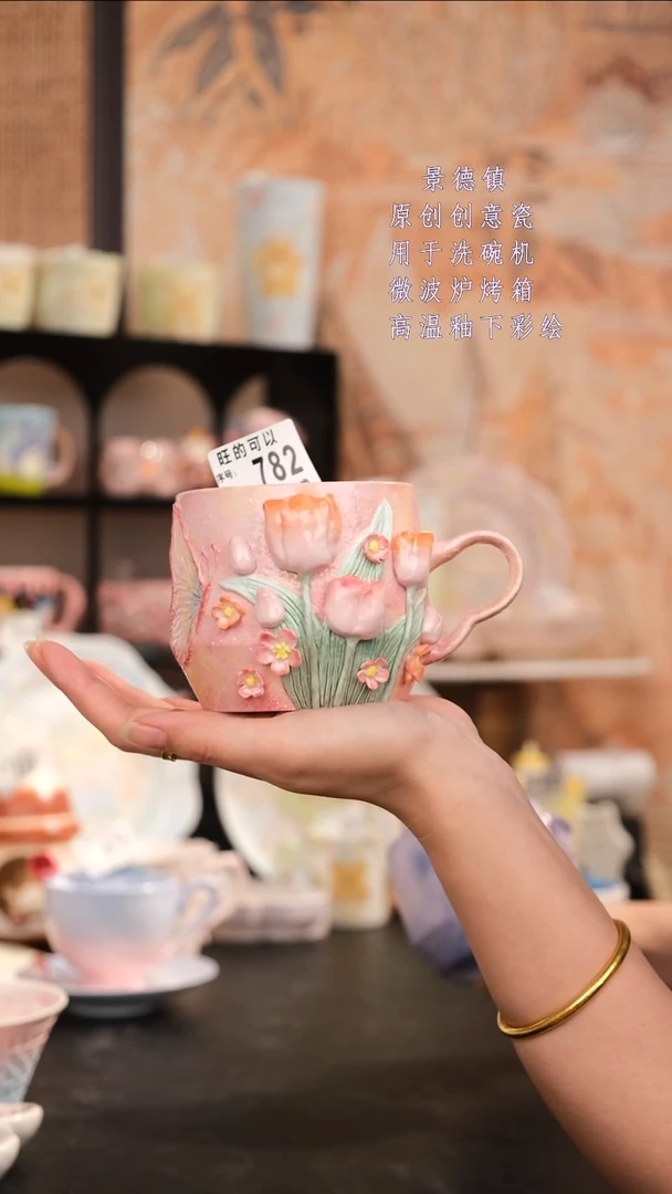 摆件景德镇手工手绘设计师款