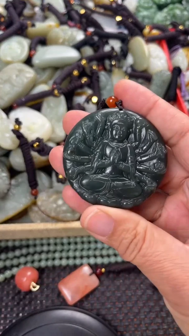 【闪购商品】和田玉颈饰未镶嵌多样性发货没有证书拍一发一有瑕