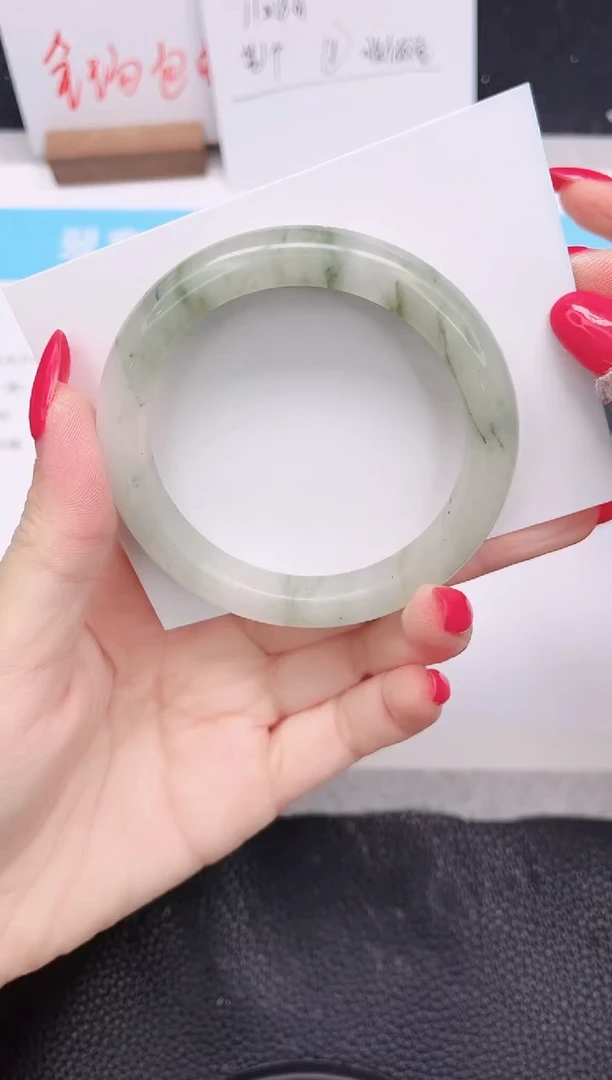 未镶嵌手镯石英质玉124-54.5