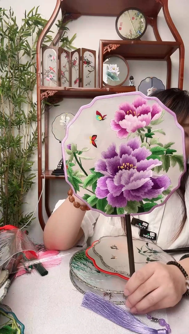 刺绣团扇--手工绣花---双面绣花