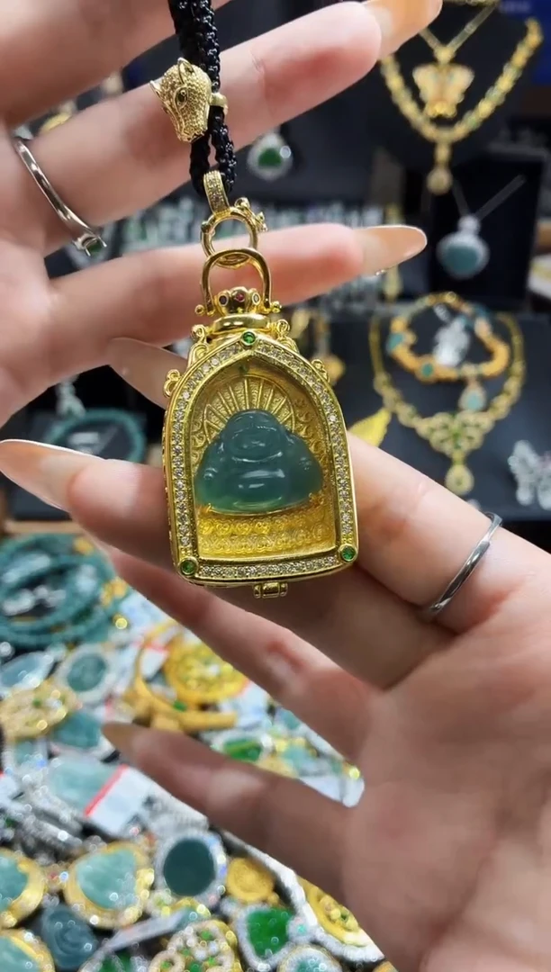 翡翠未镶嵌吊坠(不含链)天然翡翠a货 多样性发其一