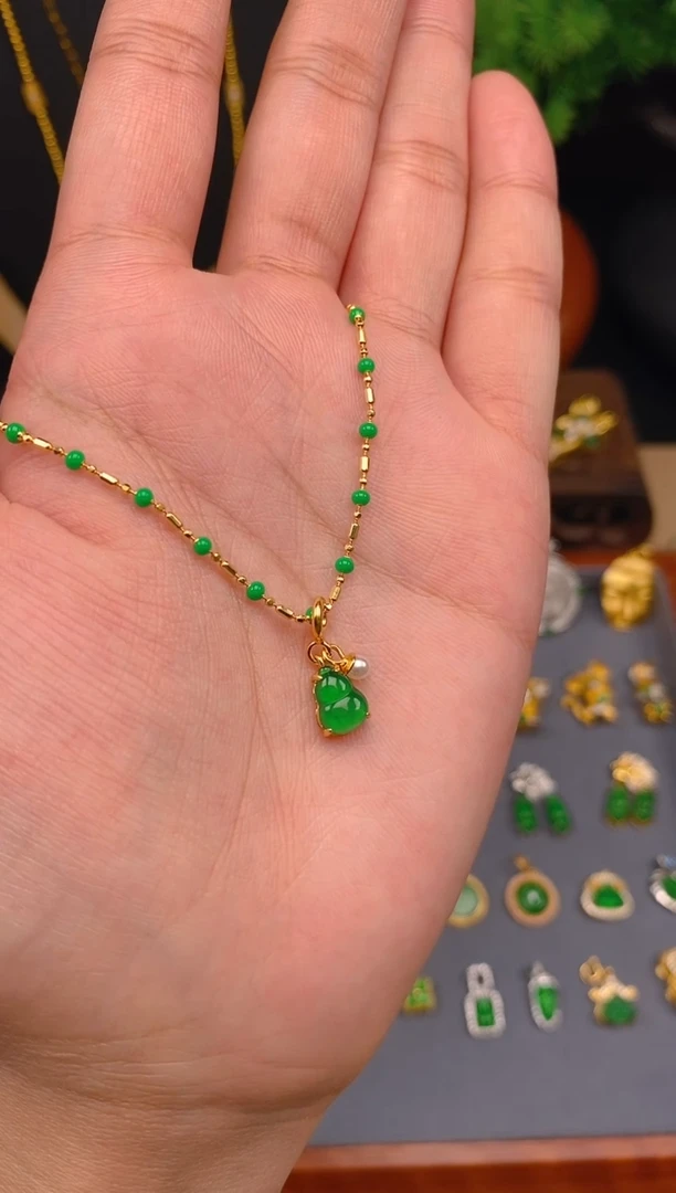 【闪购商品】翡翠吊坠(不含链)银S925镶嵌葫芦万能扣