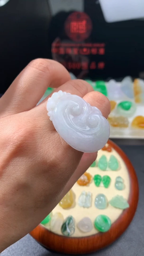 未镶嵌定制翡翠