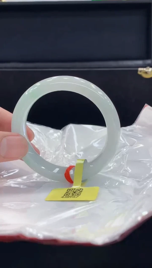 未镶嵌手镯翡翠翡翠手镯