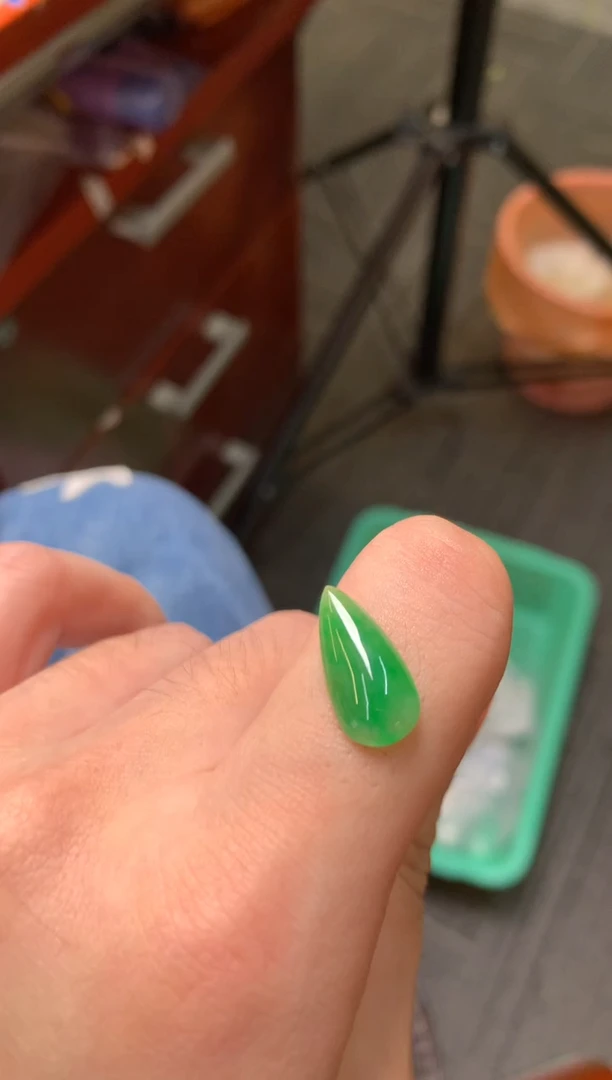 未镶嵌定制翡翠裸玉