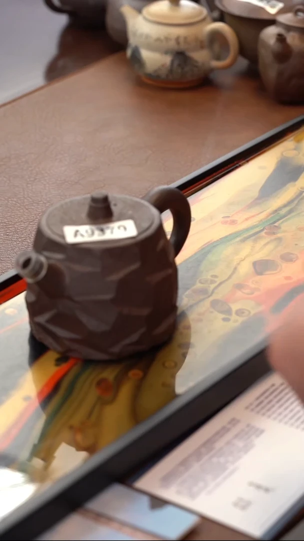 茶具A9379金戈铁马手工柴烧铁胎壶@@C10092