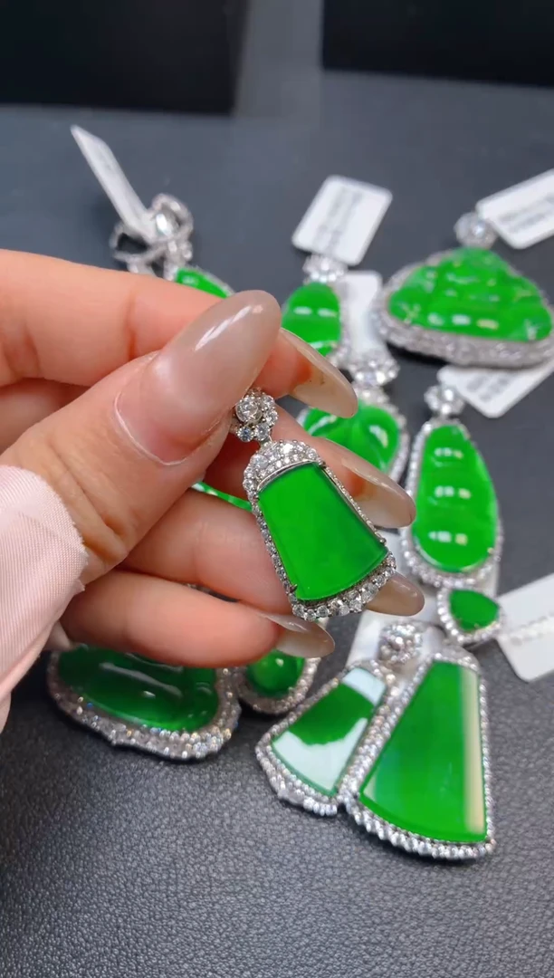 颈饰银S925镶嵌翡翠1