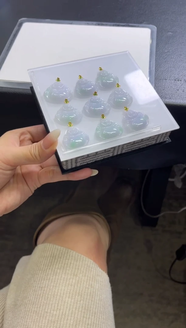 颈饰18K金镶嵌翡翠V350/多样性发一件/配绳子