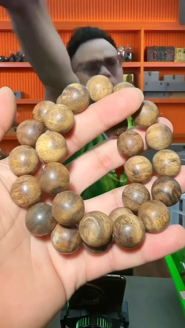 沉香手串68号沉水单圈42g+1.7多样性发一