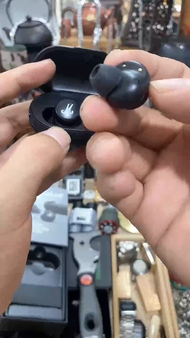瓷片闪购商品  如图所示