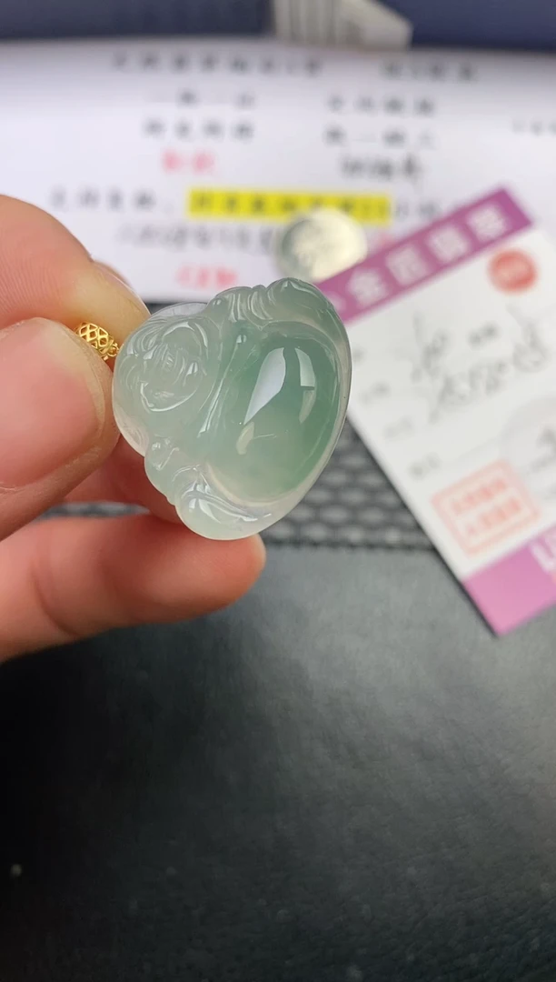 颈饰18K金镶嵌翡翠海*挂件