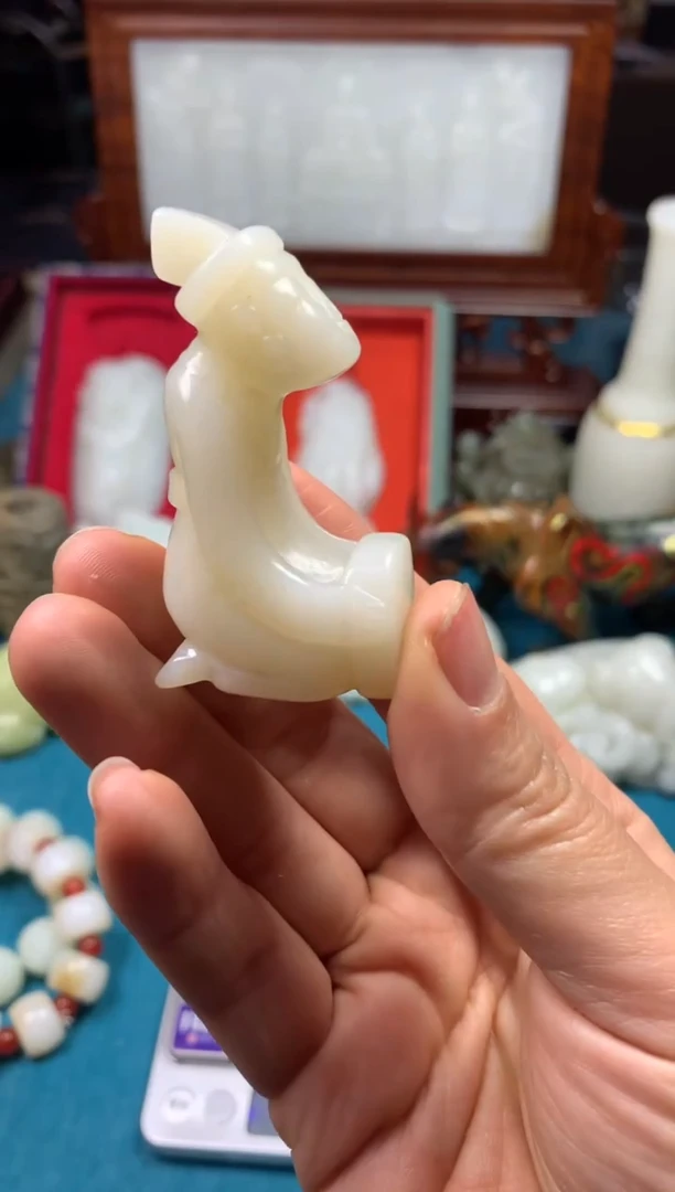 颈饰未镶嵌和田玉拍一发一