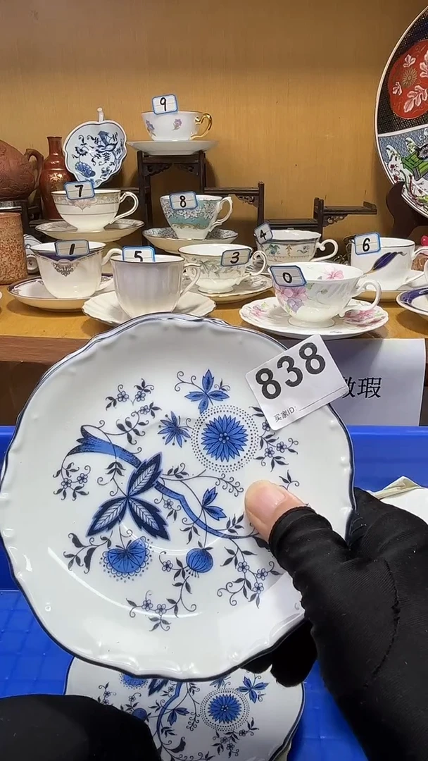 雨*子中古货品默认微瑕