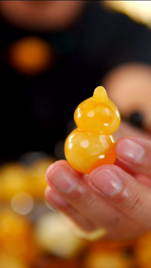 裸石琥珀未镶嵌17.3焦皮料葫芦