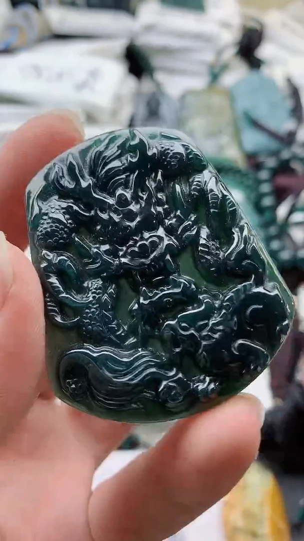 颈饰未镶嵌翡翠8