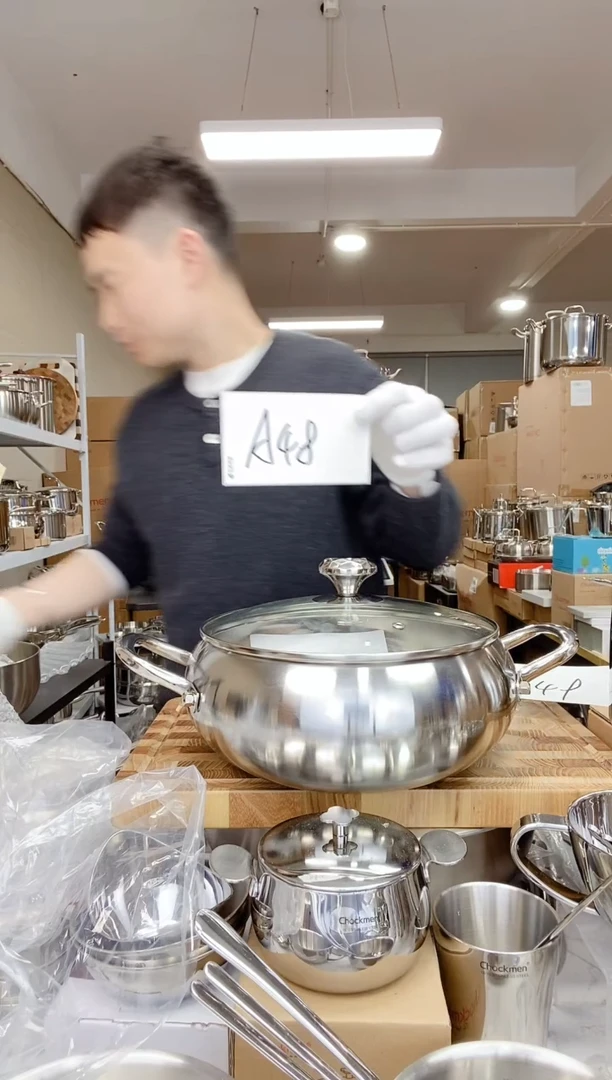 【闪购商品】A48 微瑕钻石24cm苹果汤锅