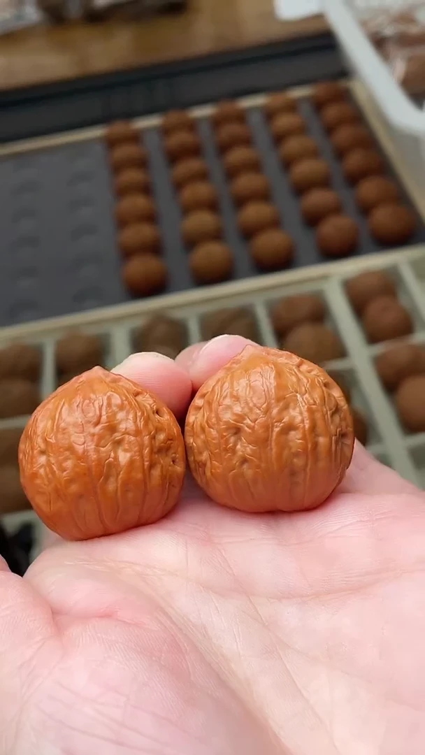 把件文玩核桃狼牙山狮子头