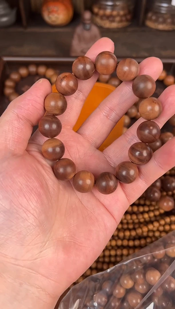 檀香木木头款桂*酿 迈索尔正区老山檀横纹黑肉1.5瑕疵