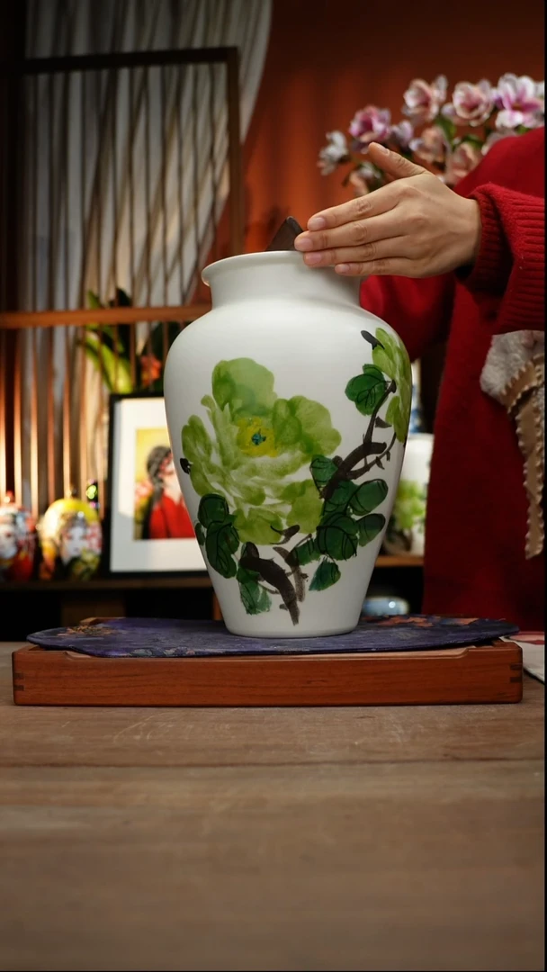 当代景德镇设计师釉下手绘陶瓷花瓶