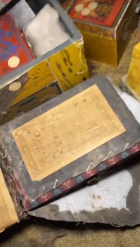 木摆件高端精美开大牛皮包盒一件链接