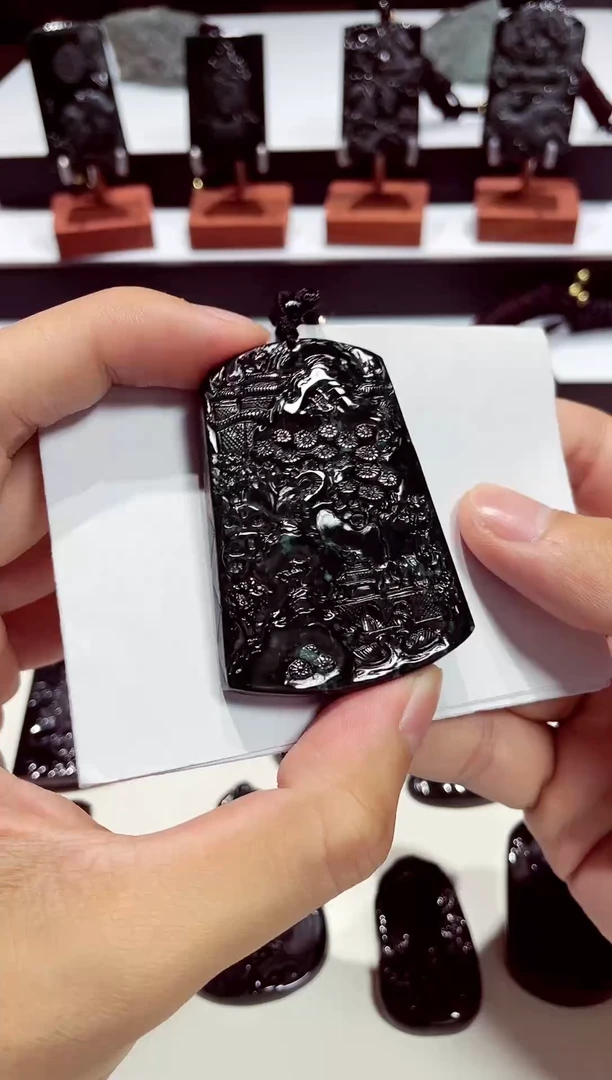颈饰未镶嵌翡翠天然A货翡翠